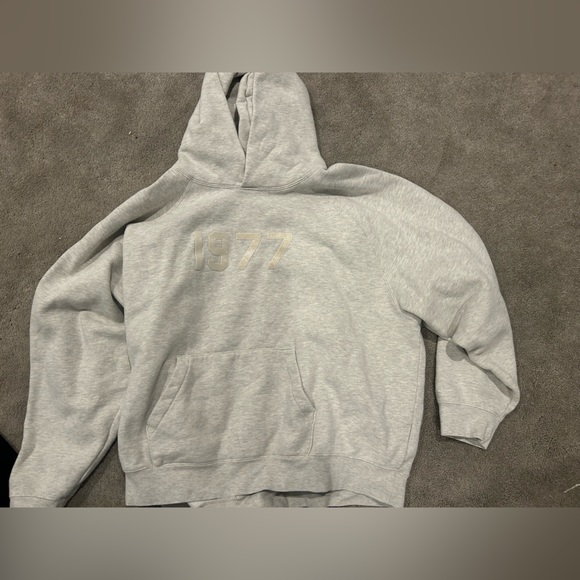 ESSENTIAL hoodie - Picture 2 of 2